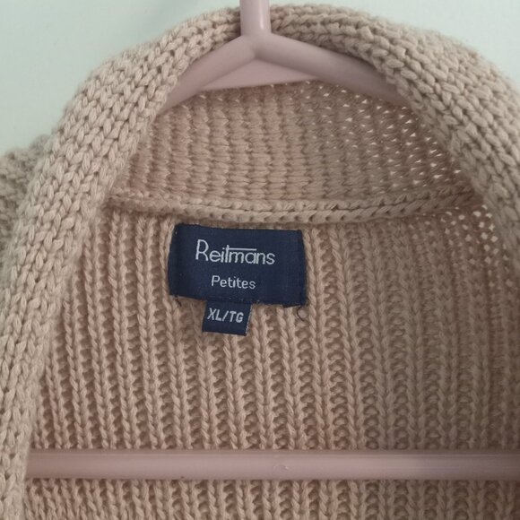 Reitmans- short sleeve light sweater- size L - Picture 2 of 3
